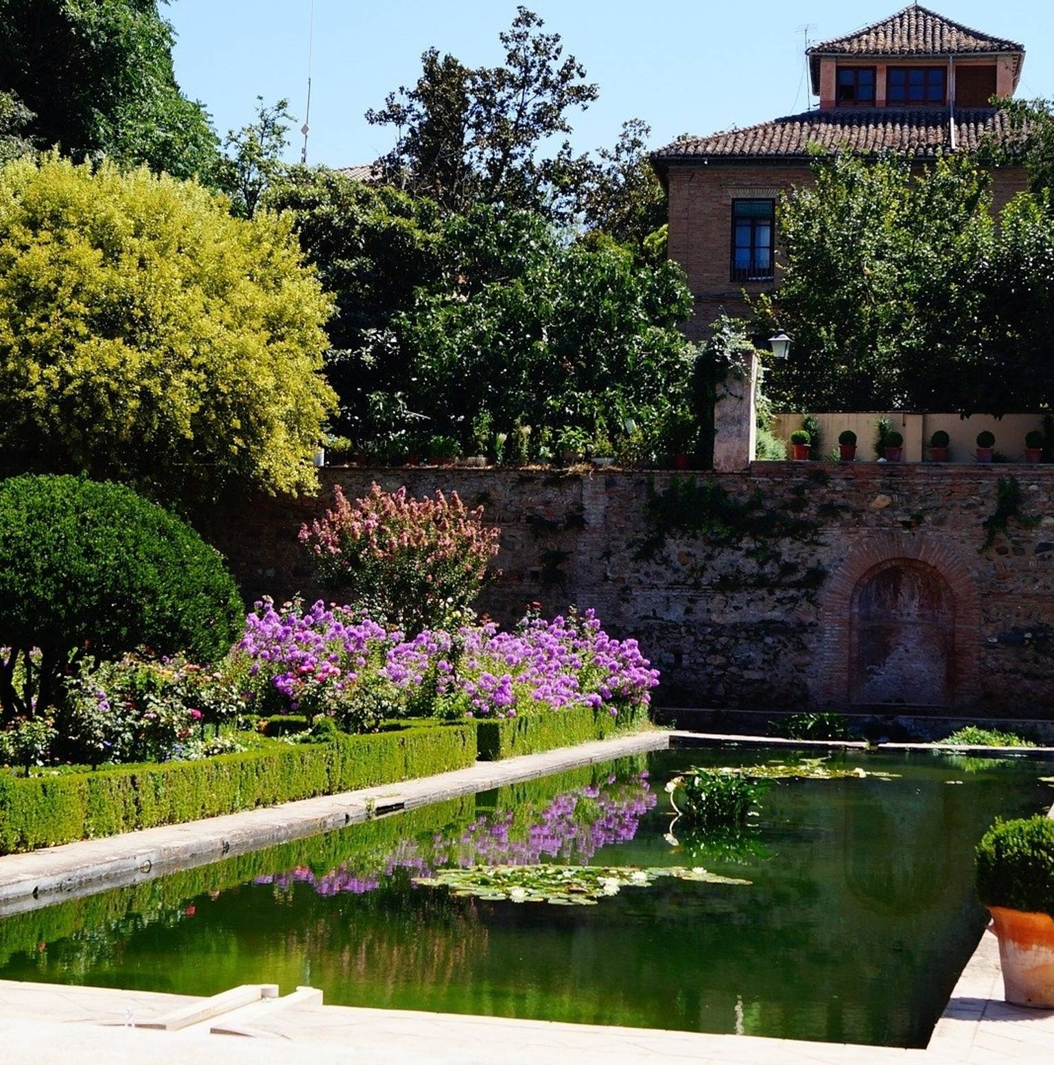 COSTA DEL SOL-GRANADA* — Costa del Sol