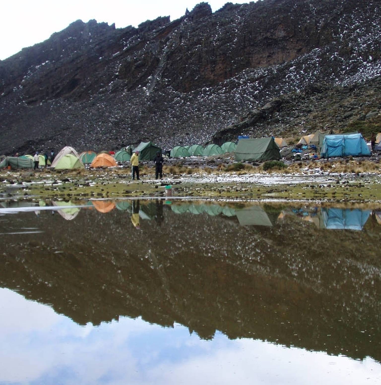 Shira Camp 2 (3900m) – Lava Tower (4640m)  to  Barranco Camp (3960m) — Lava Tower