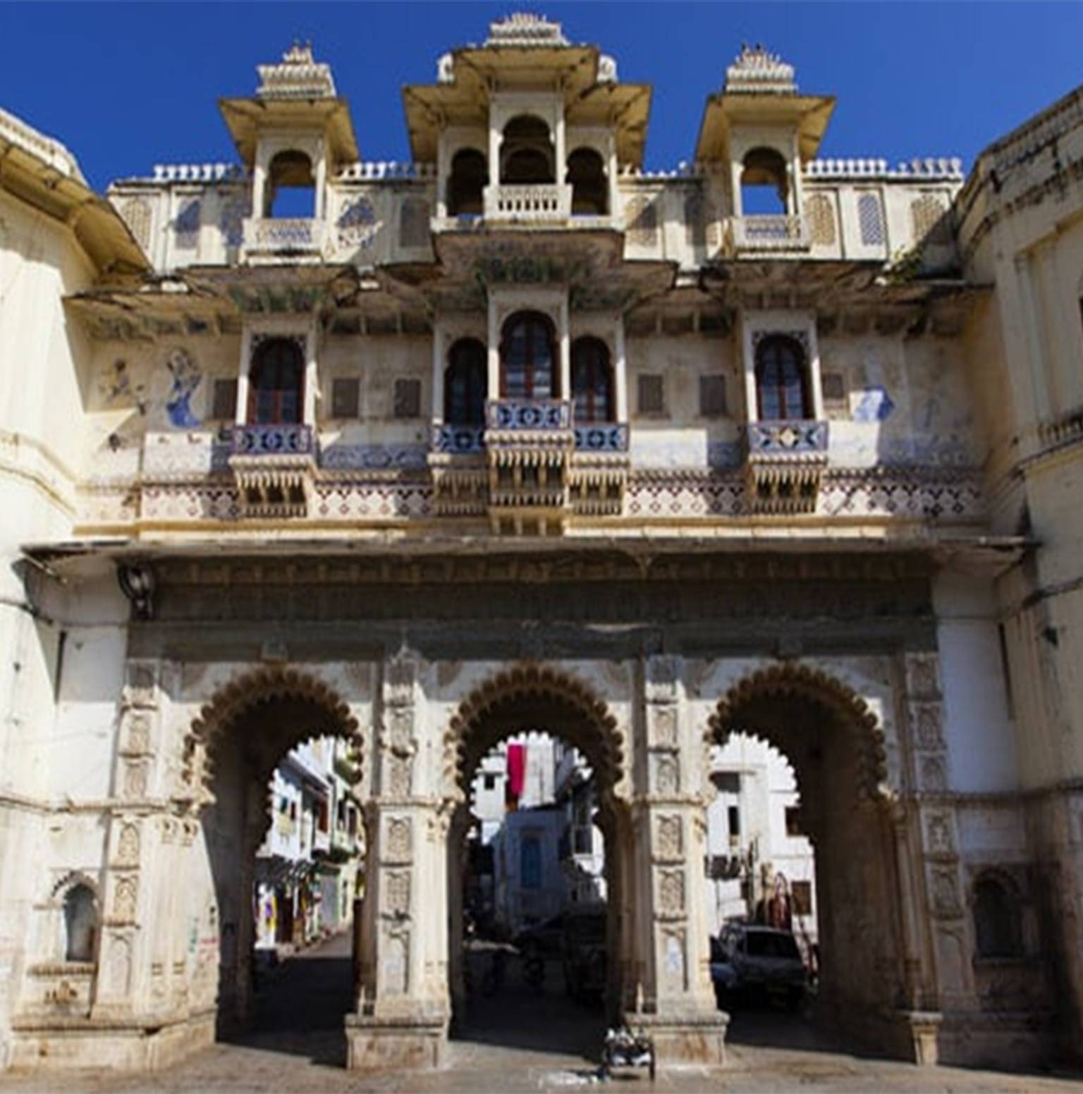 Fort Kumbhalgarh - Udaipur (B,L,D) — Kumbhalgarh