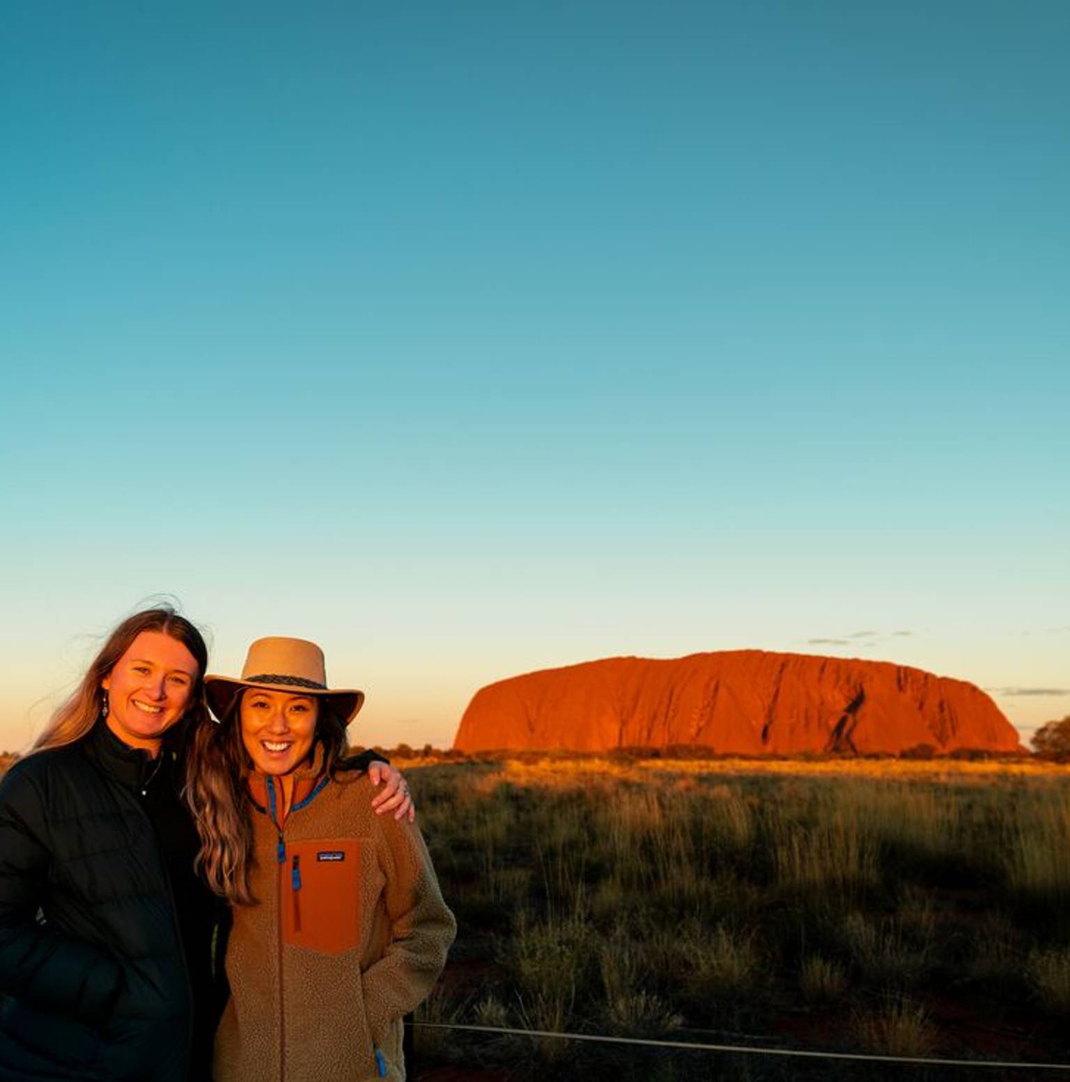 Yulara (or Alice Springs) / Uluru / Yulara — Uluru