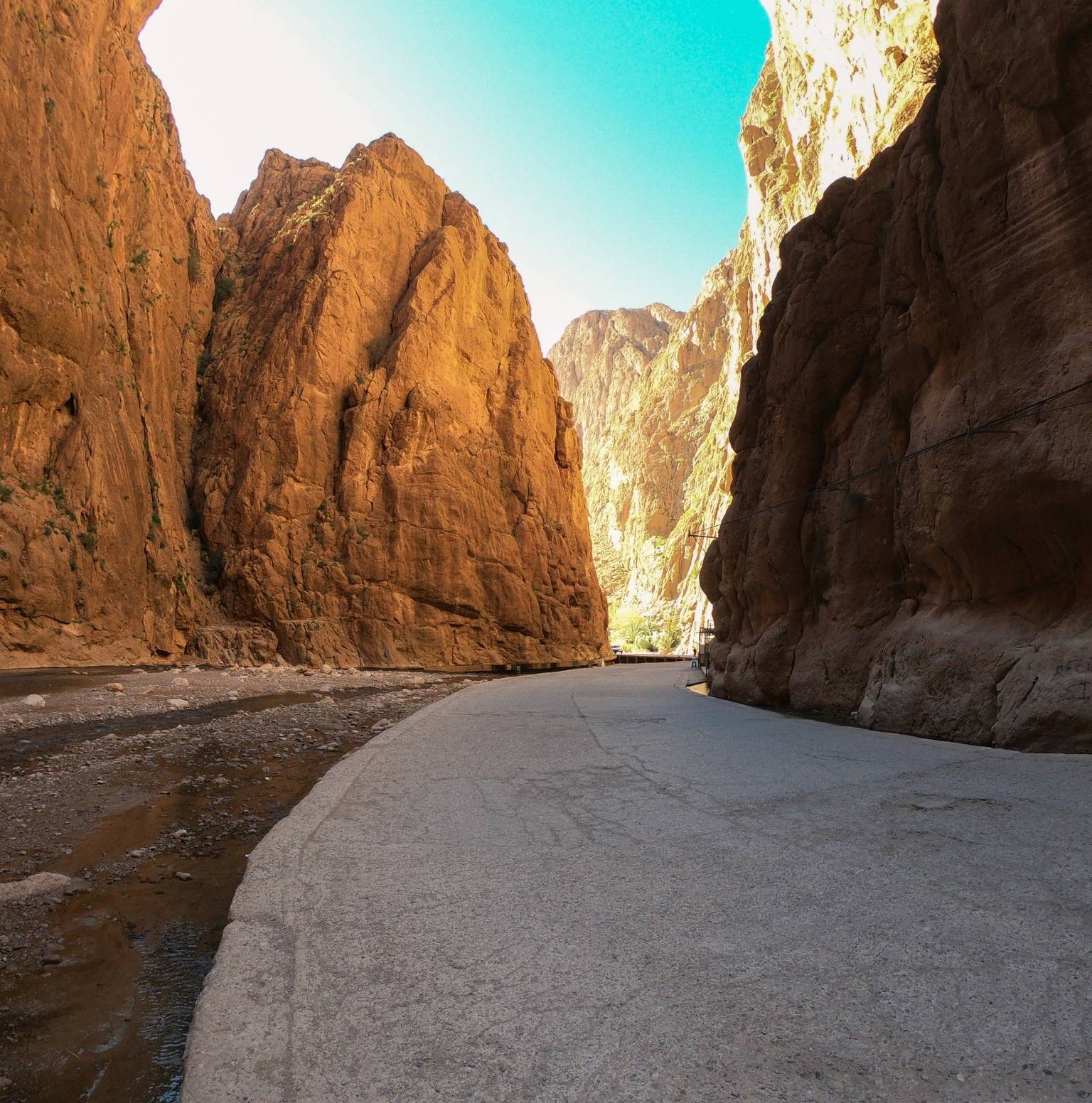 Merzouga Desert - Rissani - Tinjdad - Tinghir - Todra Gorge - Dades Valley — Merzouga