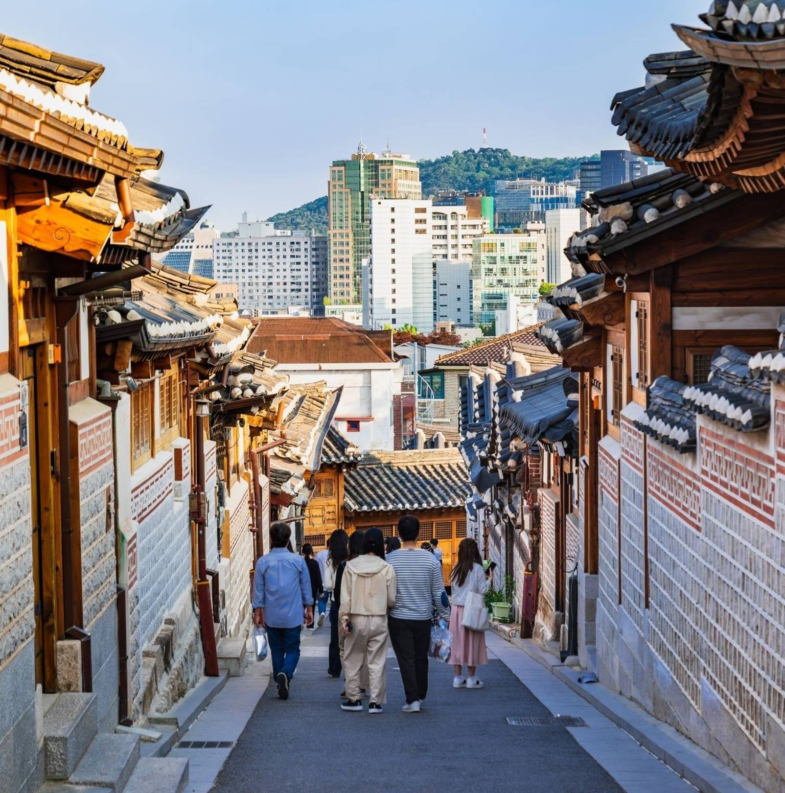 Arrival in Seoul — Seoul
