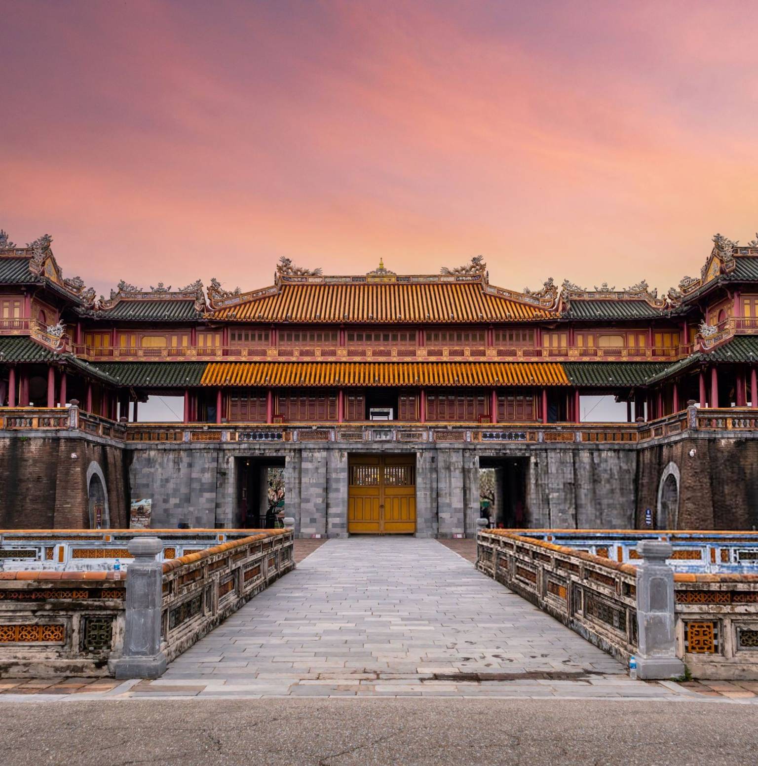 Hue city discovery (B/L) Group tour — Hoi An