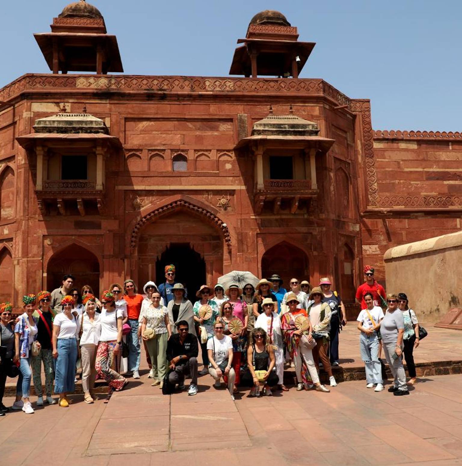 Delhi - Agra (200 Kms / 04 Hrs.): — New Delhi