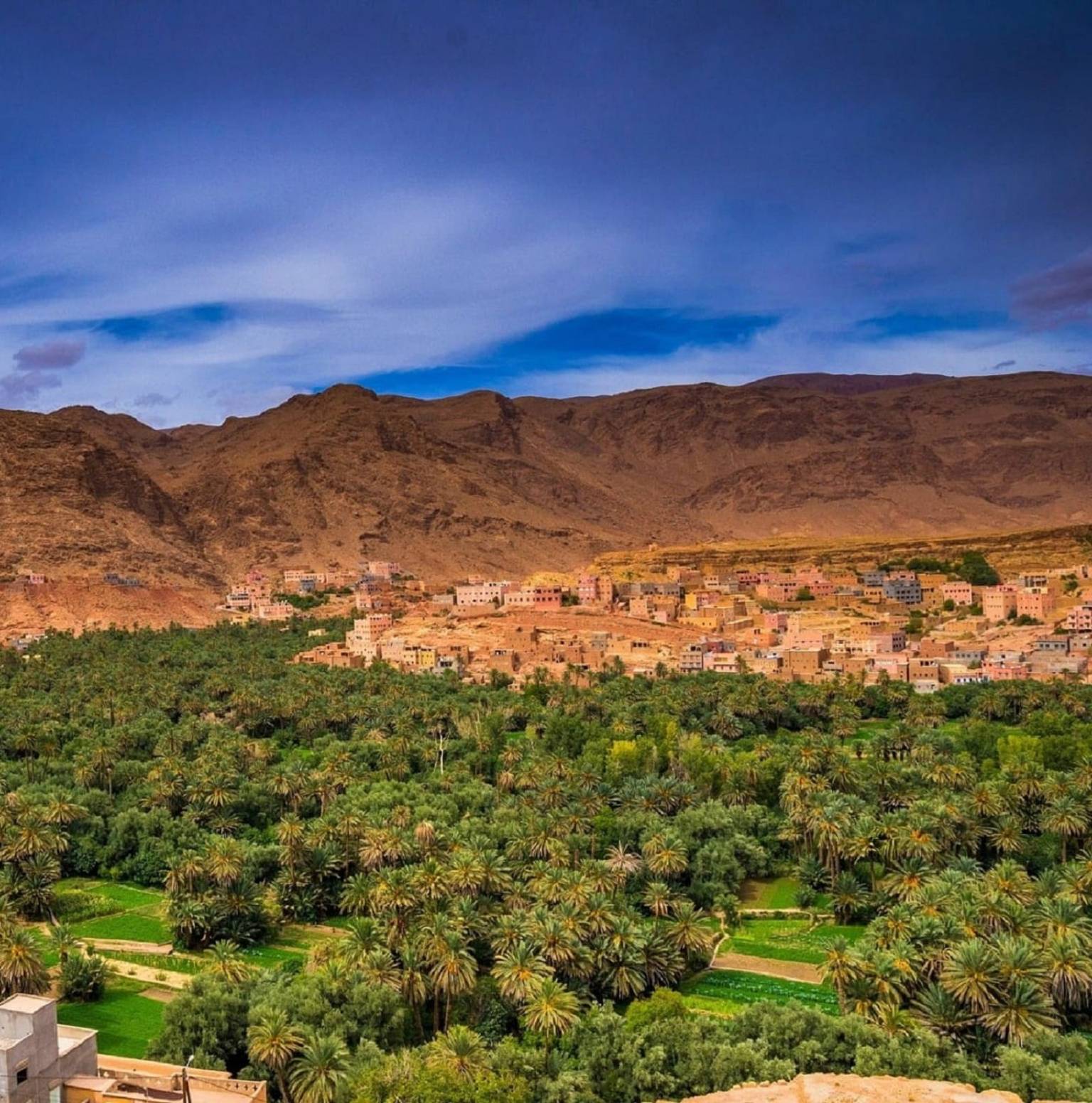 Merzouga - Erfoud - Jorf - Todra Valley - Tinghir Oasis - Dades village. — Merzouga
