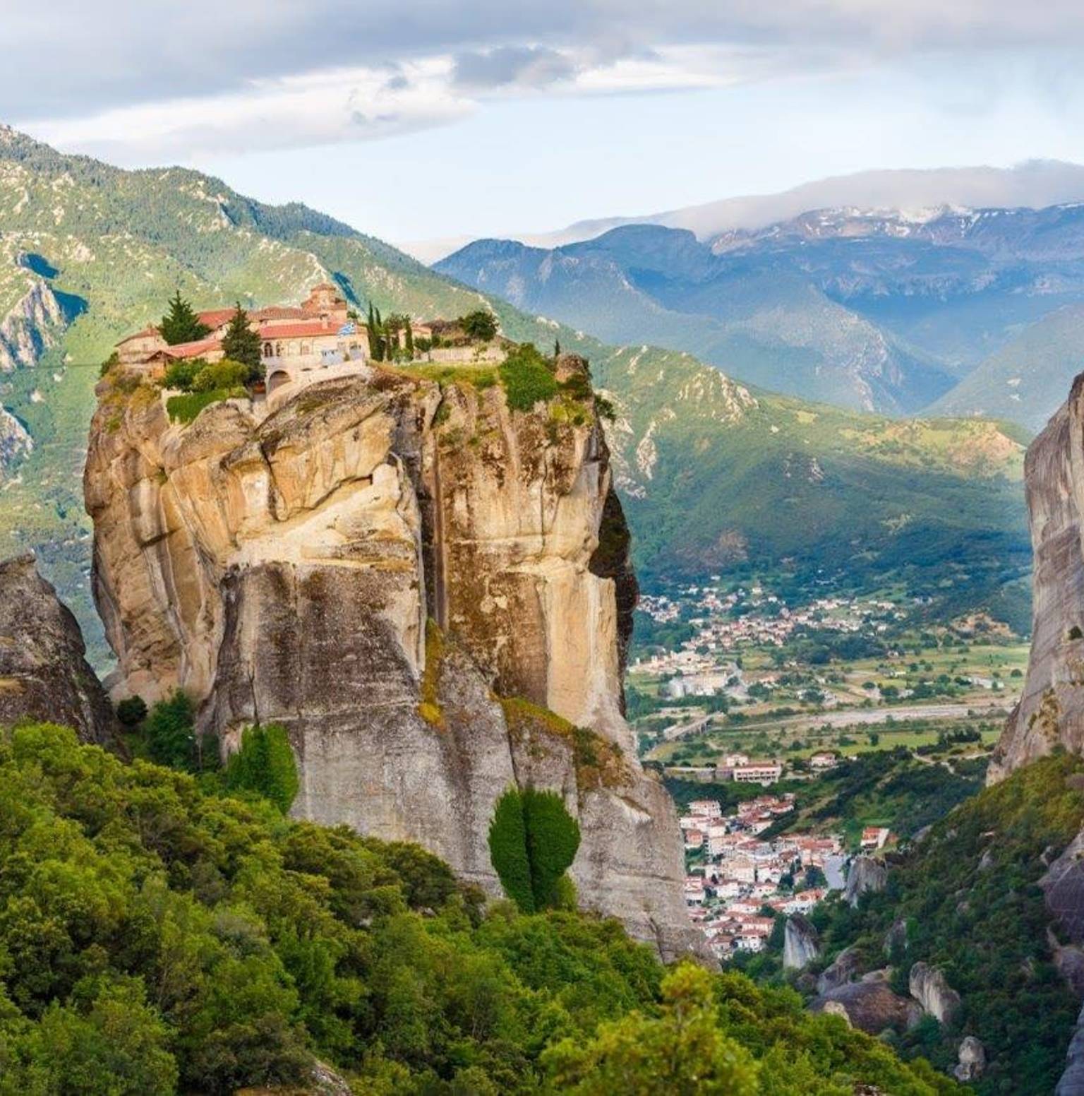 KALAMBAKA – ATHENS (350km– 4.5hrs) — Kalabaka