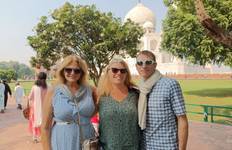 Private Overnight Luxury Taj Mahal & Agra Tour from Delhi