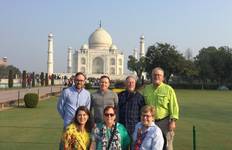 From Mumbai: Overnight Taj Mahal Private Tour with Flight & Hotels