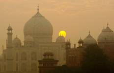 Private Taj Mahal Tour from Jaipur with Transfer to Delhi