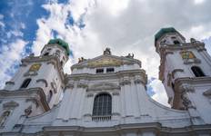 Die Donau bis ins Donaudelta (Passau - Passau) (32 Destinationen) Reise