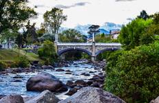 Circuit De Quito à Lima : villes de surf et sources chaudes