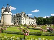 From the Châteaux of Chambord and Chenonceau to the Loire Valley (10 destinations) Tour