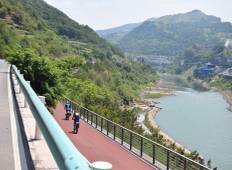 14-Day Cycle Chengdu to Guiyang: pandas, dinosaurs, high-quality liquors and ancient towns Tour