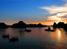 3-Day Ha Long Bay on Deluxe 4-star Cruise with Kayaking, Swimming, Cooking Class,... Tour