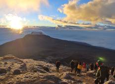 4 Day Mt Meru Trekking Tour Tour