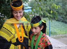 Chilam Joshi Festival Rundreise