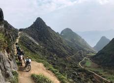 Hanoi Motorradtour nach Ha Giang über Dong Van, Meo Vac, Bao Lac, Ba Be & Thac-Ba-See Rundreise