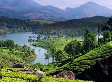 Southern India Tour with Beaches and Houseboat Experience Tour