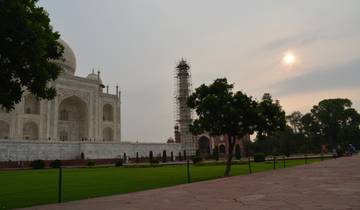 Delhi Darshan with Sunrise Taj Mahal Tour