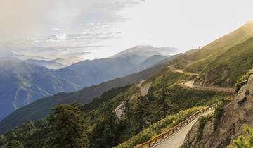 5-day Classic Taroko Gorge, Sun Moon Lake & Alishan (Private)