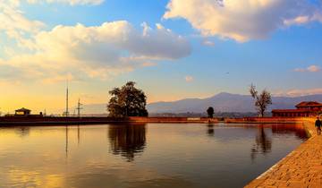 Private Half-Day Bhaktapur and Changu Narayan Temple Tour