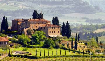 Caminar y vino en la Toscana