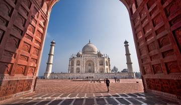 Golden Triangle with Buddhist Tour