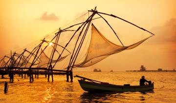 Backwaters and Beaches of Kerala Tour