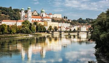 Along the Danube and its delta, the Balkan peninsula and Budapest Tour
