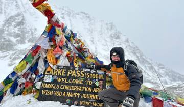 Manaslu Circuit Trek Tour