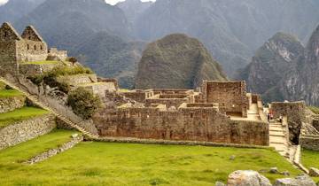 Short Inca Trail to Machu Picchu 2 Days and 1 Night Tour
