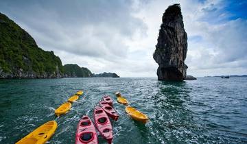 Croisière de 3 jours à la découverte des baies d'Halong et de Lan Ha en kayak