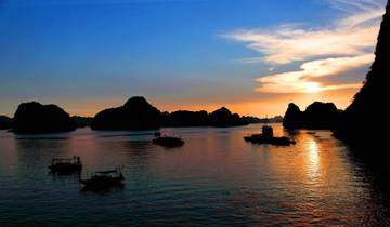 3-Day Ha Long Bay on Deluxe 4-star Cruise with Kayaking, Swimming, Cooking Class,... Tour