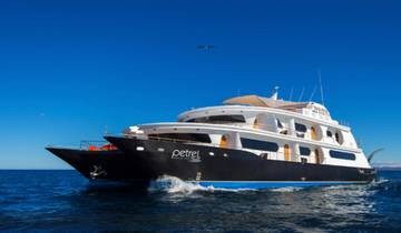 Guide Galapagos Luxury Cruise 9 Days Tour Tour