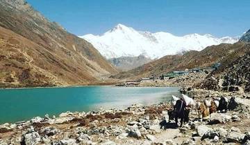 Gokyo Lakes Trek- 15 Days