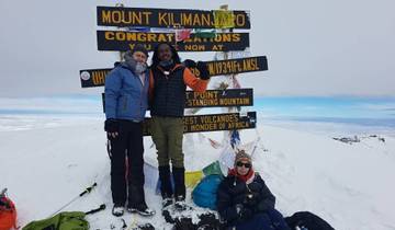 12 jours d\'ascension du Mont Kilimandjaro et de safari animalier circuit