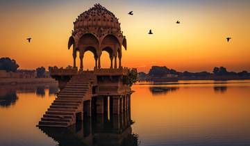 Cruise on the Ganges between Kolkata and Varanasi & the splendors of Rajasthan (port-to-port cruise) Tour
