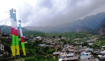 Tamang Heritage en Langtang en GosaikundaTrekking 17 dagen