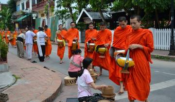 LAOS ON A GLANCE BY EXPRESS TRAIN 7 DAYS 6 NIGHTS Tour