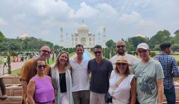Private 2 Days Taj Mahal Tour from Goa with Flight