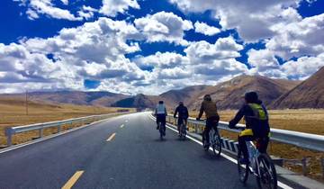 Cycling through Garze Tibetan Autonomous Region in Sichuan Tour