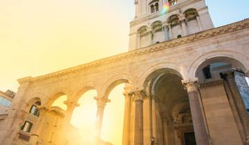 Deluxe One Way Wonders Cruise (Split - Dubrovnik) - Deluxe category MV Tour