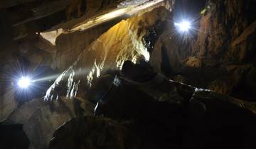 Jungle trek and Lo Mo cave expedition 4 days 3 nights Tour