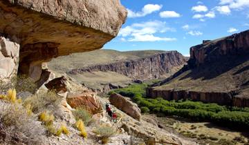 Argentina & Chile: Cave of Hands & Bertrand Port 7 days Tour