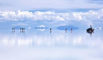Bolivia: Uyuni Salt Flat & Hito Cajón - 2 days Tour