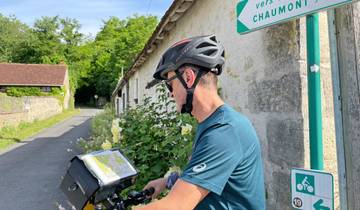 Loire Cycle Path: Wild-romantic all the way to the sea (from Orleans to St-Nazaire) Tour