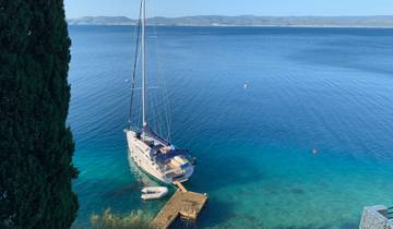 Private Sailing: 3 Islands & 2 Caves Tour