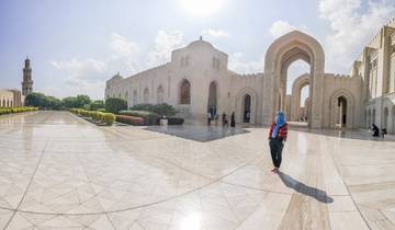 Private Tour of Oman’s Coastal & Desert Treasures Tour