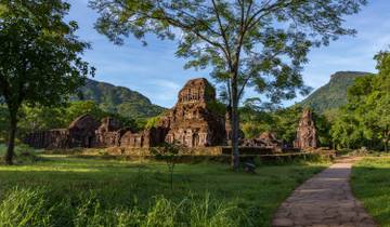 Private Tour: 7 Days Discovery Central of Vietnam Tour