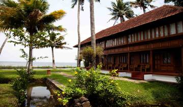 Unforgetable Kerala : Backwaters & Beaches !! Tour